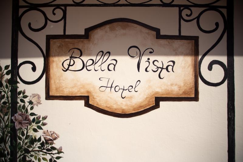  BELLA VISTA HOTEL